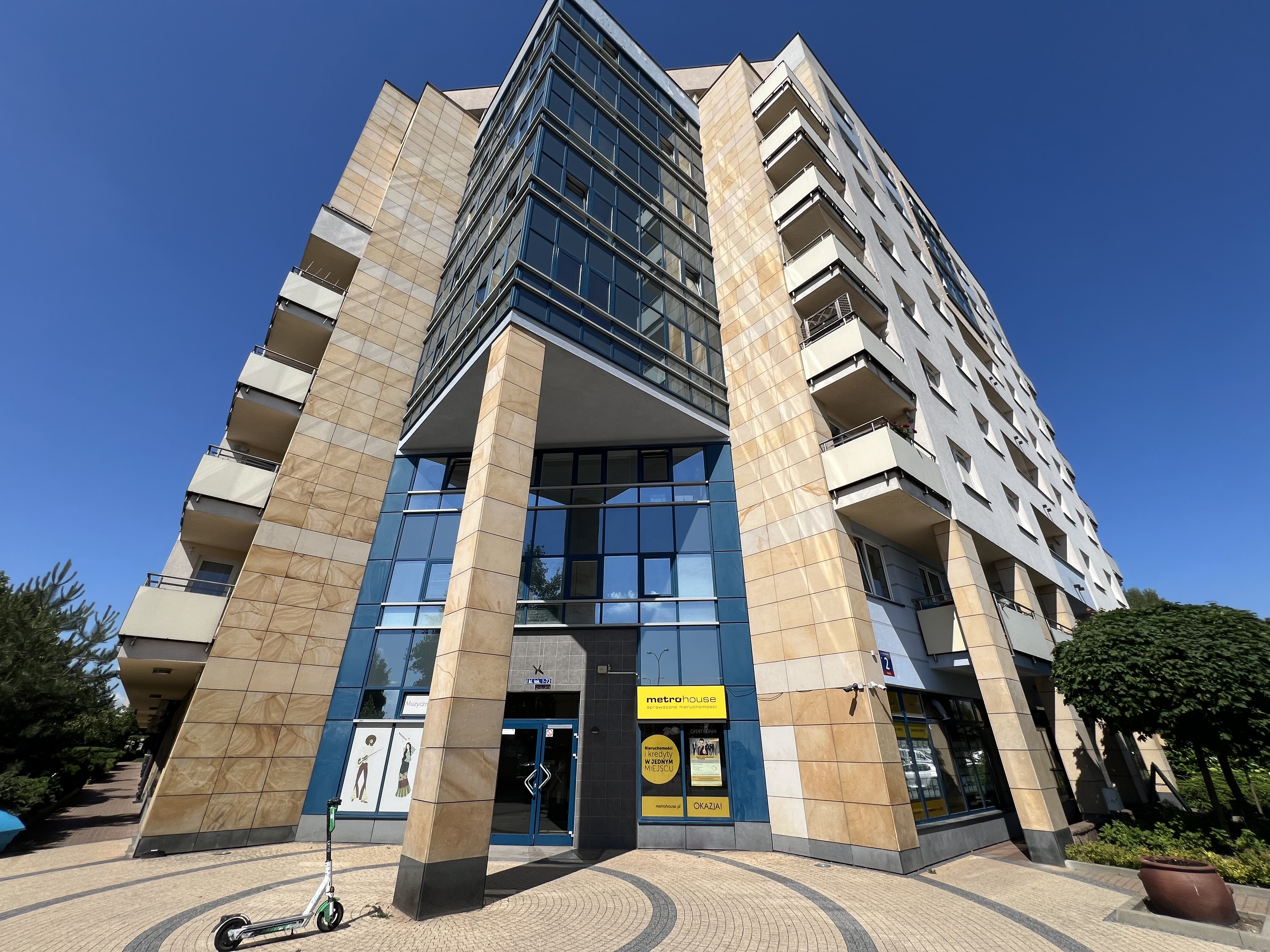Biuro nieruchomości Metrohouse - Warszawa - Ursynów, Kabaty